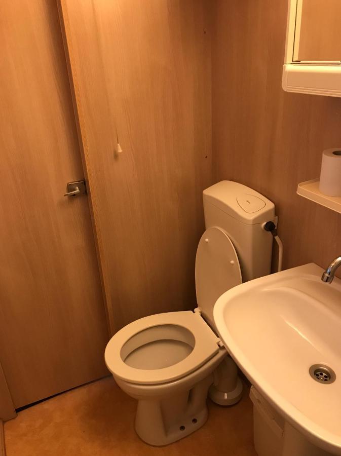 Chalet 'T Rijsterbos Op Camping Met Zwembad! 빌라 외부 사진